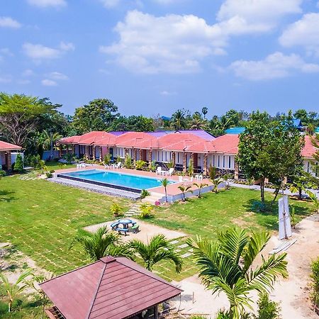 Diane Hotel Πετσαμπούρι Εξωτερικό φωτογραφία