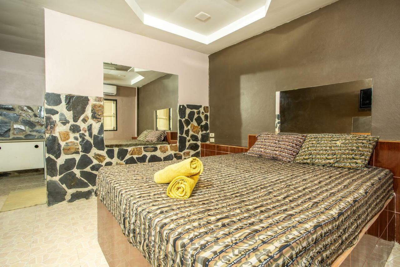 Diane Hotel Πετσαμπούρι Εξωτερικό φωτογραφία